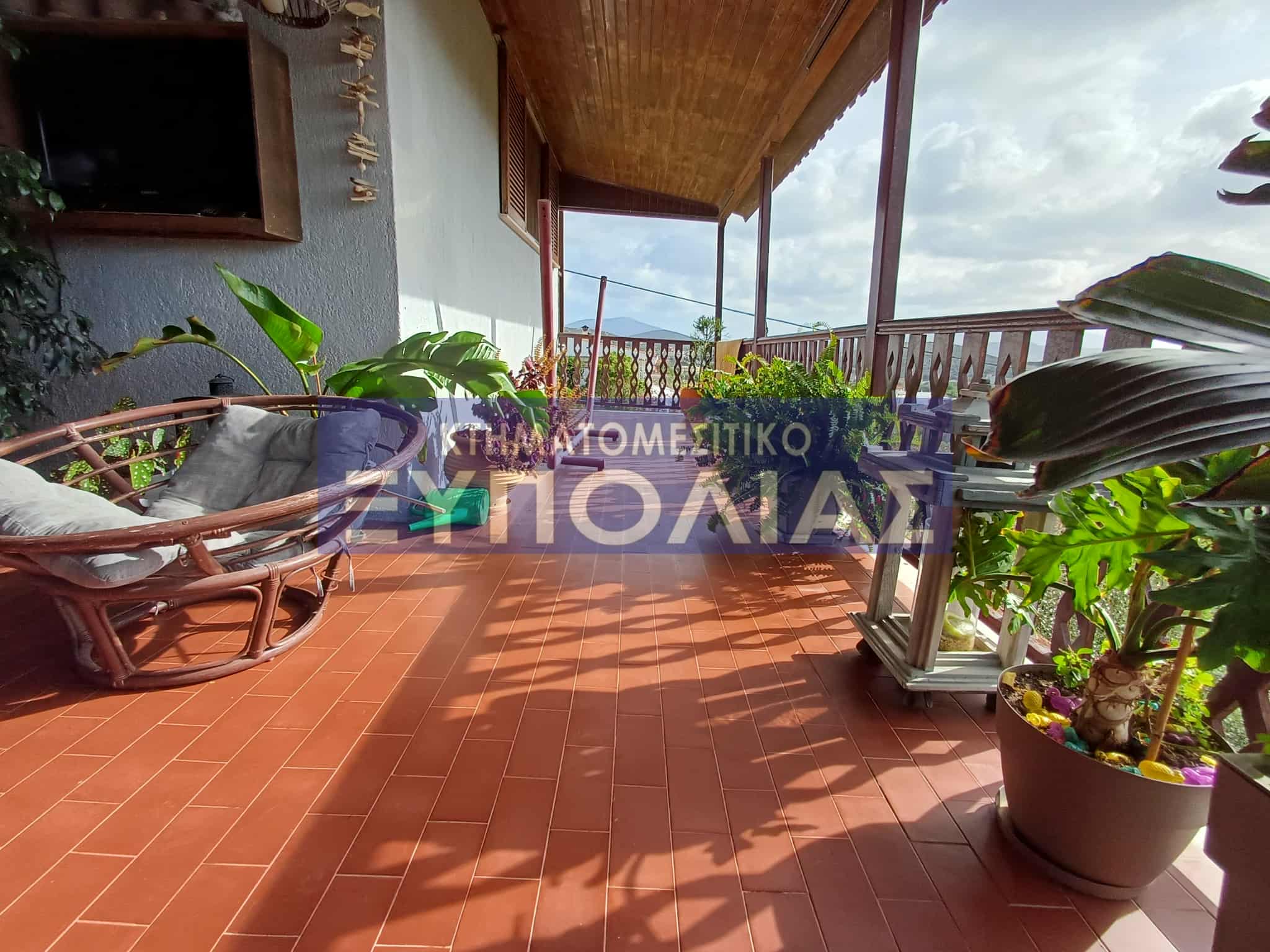 4c702ef3-5b77-4c0e-843c-0103afba0bc2