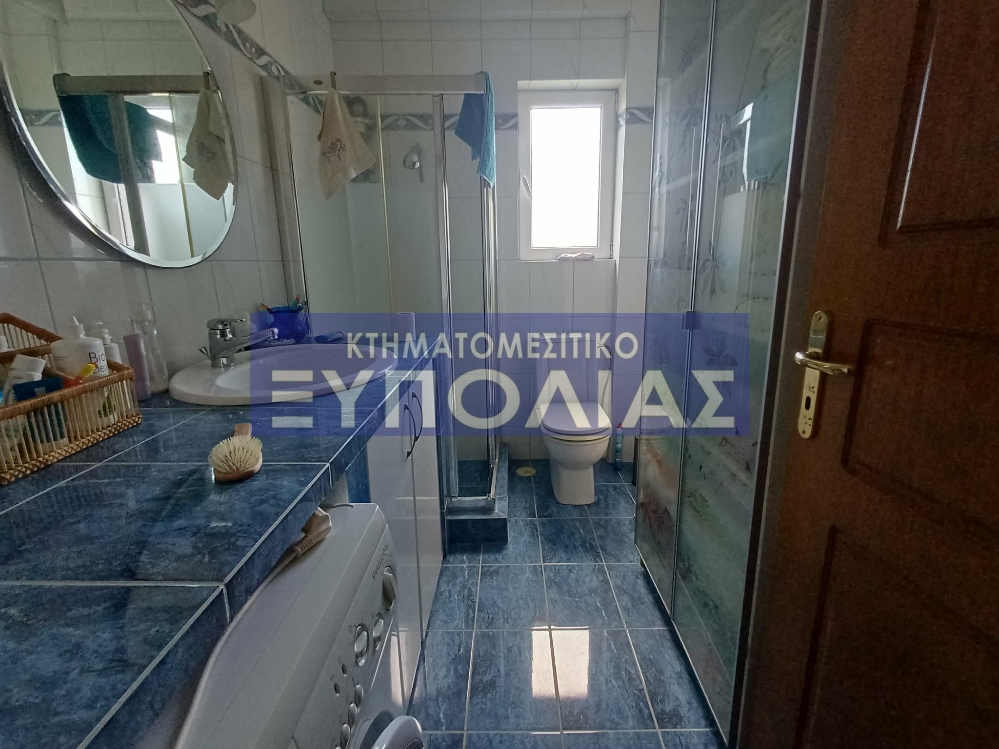 ca827297-2198-4fc1-806c-f19a00d812f0